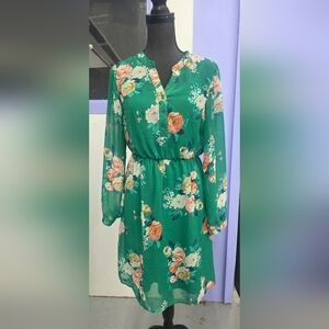 Old Navy Green Floral Long Sleeve Dress